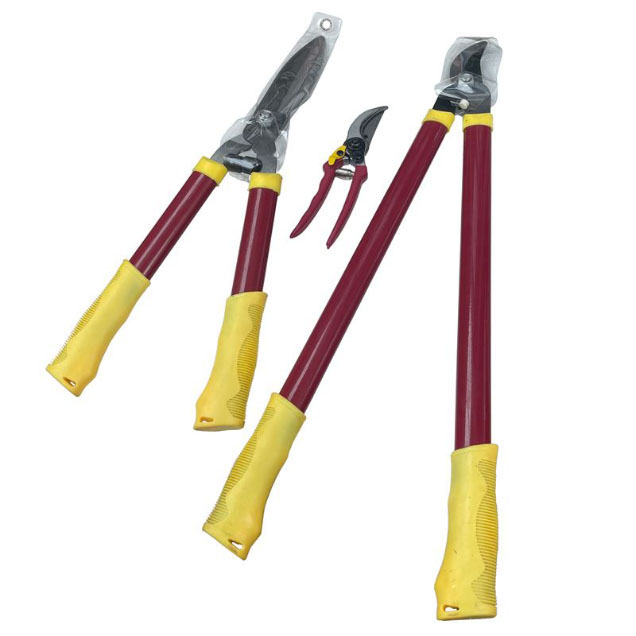Order a A complete Pruning set brought to you by Titan Pro.

Ergonomic and economic. An Ideal set to cover a wide variety of garden pruning needs.

Including 1 x Loppers, 1 x Shears and 1 x Secateurs